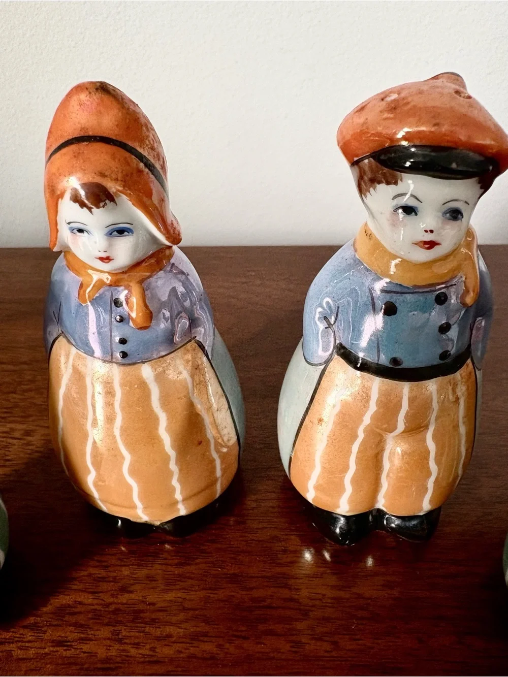 Vintage Deco Dutch Figural Salt & Pepper Sets ( 2 ) Lustreware from 1920’s-1940